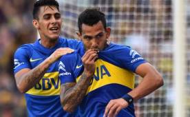 La eufórica celebración de Tevez tras anotar un golazo a lo maradoniano.