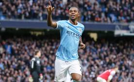El centrocampista brasileño Fernandinho sí cree en la clasificación del Manchester City.