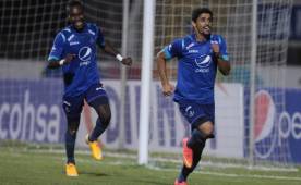 Israel Silva marcó el gol del triunfo ante Real Sociedad. Rubilio Castillo celebra. (Foto: DIEZ)