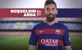 Arda Turan llega a reforzar el mediocampo del Barcelona tras la salida de Xavi Hernández.
