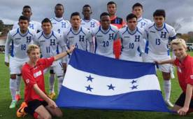 Honduras jugó en la cancha del equipo Warkworth FC de Nueva Zelanda.