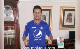 Maco Tulio Vega con la camiseta de su nuevo equipo. (FOTO: Cortesía Motagua)