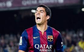 Luis Suárez no podrá jugar hoy con el Barcelona.