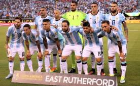 La selección de Argentina quedará huérfana de liderazgo si se van al menos siete de sus figuras. Fotos AFP.