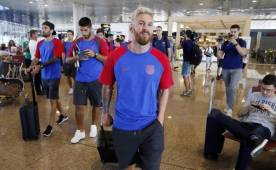 Messi viajó con la delegación del Barcelona a Inglaterra.