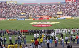 Motagua le ganó la Gran Final del 2011 a Olimpia en el Nacional de Tegucigalpa.