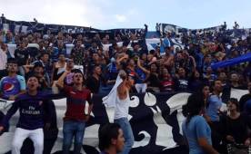 La Revo pide como requisito ser mayor de 21 años y portar tarjeta de identidad.