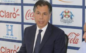 El abogado José Ernesto Mejía en la conferencia de prensa de este miércoles. Foto Ronal Aceituno.