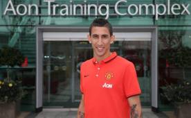 Ángel Di María viste desde agosto 2014 la camiseta de Manchester United.