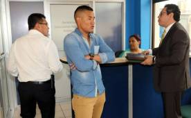 El mediocampista Luis Garrido estuvo presente este mediodía en las oficinas del TNAF y acordó regresar al Olimpia para que le paguen los sueldos caídos.