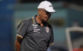 Jairo Ríos explotó contra el arbitraje de Armando Castro tras la derrota del Marathón ante Real España. Foto Melvin Cubas