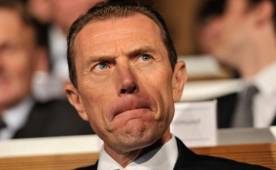 Butragueño reconoció la superioridad del Barcelona y los felicitó. Foto AFP