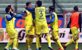 El nuevo presidente del Parma, Giampietro Manenti, adquirió el club al borde de la bancarrota pagando apenas un euro.