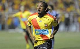 Víctor Núñez es un delantero letal, considerado uno de los mejores en Costa Rica.