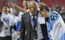 Zidane mira al argentino como un jugador diferente a los demás.