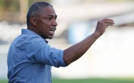 El técnico Reynaldo Clavasquín lamentó que su equipo no tuviera un mejor control defensivo en los últimos minutos de juego ante Marathón. Foto Neptalí Romero