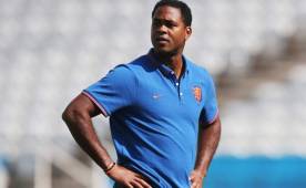 Patrick Kluivert es un referente del Barcelona y espera que hoy gane.