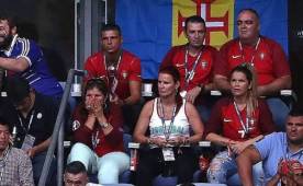 Así reaccionó la madre del portugués al momento de lesionarse.