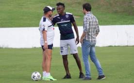 Antonio Mohamed y el encuentro que tuvo con el hondureño Alberth Elis.