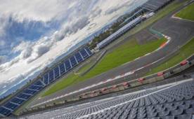 La carrera inicia a la una de la tarde hora hondureña en el autódromo Hermanos Rodríguez.