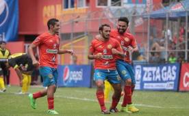 El Municipal ganó en Guatemala y escaló hasta el tercer puesto con 8 puntos, quedando a uno del líder Comunicaciones. (La Prensa)