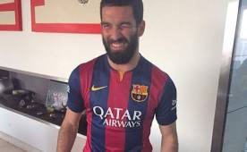 Arda Turan no podrá estrenarse con su nuevo equipo hasta enero de 2016.