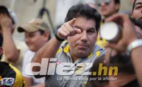 El dirigente del Real España, Mateo Yibrín, no está conforme con el trabajo que ha realizado el silbante Armando Castro. Foto DIEZ