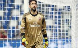 El arquero Diego Lopez cerró su etapa en el Milán como suplente luego que el chico de 17 años Donnarumma le robara la titularidad.