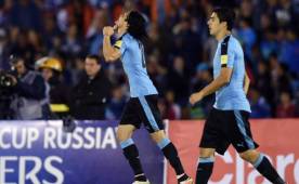 Los uruguayos aprovecharon el tropiezo de Ecuador y son líderes por diferencia de goles.