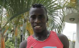 Roberto Riascos fue la figura salvadora del Vida anotando un doblete en el encuentro ante el Parrillas One en Siguatepeque.