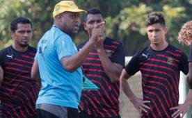 Hernán Medford ha logrado sacar adelante al equipo pese a muchas dificultades.