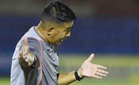 El entrenador del Vida, Elvin López, está en la cuerda floja y el domingo se juega su puesto contra el Juticalpa, equipo que viene en alza.