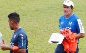 El cafetero no se daba cuenta de la renuncia de Blatter, pues en esos momentos entrenaba con la selección de Honduras.