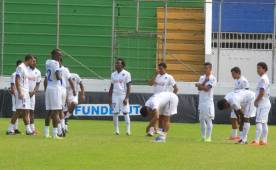 Los albos jugaron el miércoles un partido de exhibición contra las reservas. (Foto: DIEZ/Archivo)