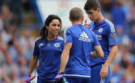 Eva Carneiro no estará en los partidos del primer equipo por disposición de Mourinho.