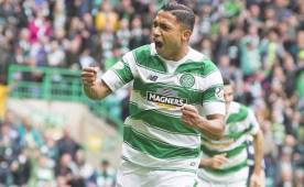 Emilio Izaguirre anota por primera vez dos goles en un partido.