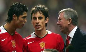 Cristiano Ronaldo y Gary Neville fueron compañeros en el Manchester United.