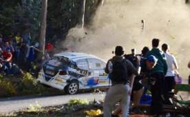 El vehículo impactó contra los aficionados y causó la muerte a seis de ellos.