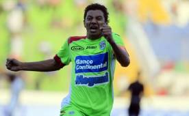 Mauricio Sabillón marcó este domingo en Tegucigalpa su primer gol del campeonato. Foto Juan Salgado