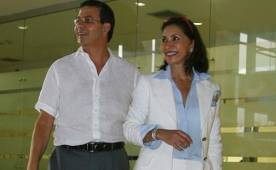 Rafael Callejas iba a visitar a su esposa Norma Gaborit en 2006 cuando fue devuelto del aeropuerto de Miami. Foto Archivo