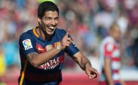 Luis Suárez celebró hattrick en su último partido de liga ante Granada.