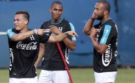 Arnold Peralta no ha podido realizar ningún entrenamiento completo con la selección de Honduras.