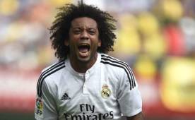 El lateral izquiero comentó que esperan que el Barcelona tropiece en la Liga.