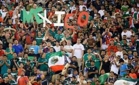La afición mexicana en el Azteca no cesa con los gritos homofóbicos cada vez que juega su selección.
