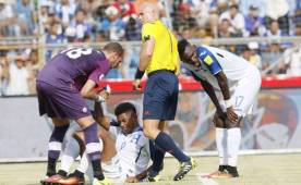 El árbitro cubano Yadiel Martínez fue duramente criticado por el mal trabajo que hizo en San Pedro Sula en el juego que Honduras venció 2-1 a Canadá.