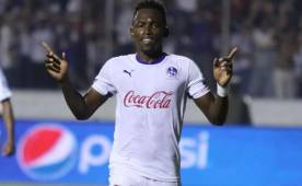 El atacante catracho viajó este jueves para firmar con su nuevo equipo y ponerse a las órdenes de Antonio Mohamed.