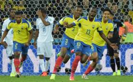 Enner Valencia le anotó el doblete a Honduras que nos deja casi fuera del Mundial.