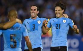 Edinson Cavani aportó hoy un doblete y se encumbró como máximo goleador de las eliminatorias sudamericanas. Foto AFP