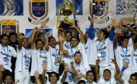 Comunicaciones está imparable en Guatemala y por quinta vez consecutiva se coronó campeón. Foto AFP