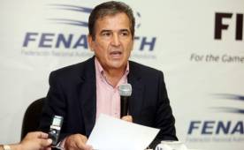 Carlos Tábora, actual entrenador de Platense, brindó un informe a Pinto el cual lo ha ilustrado sobre Guayana.